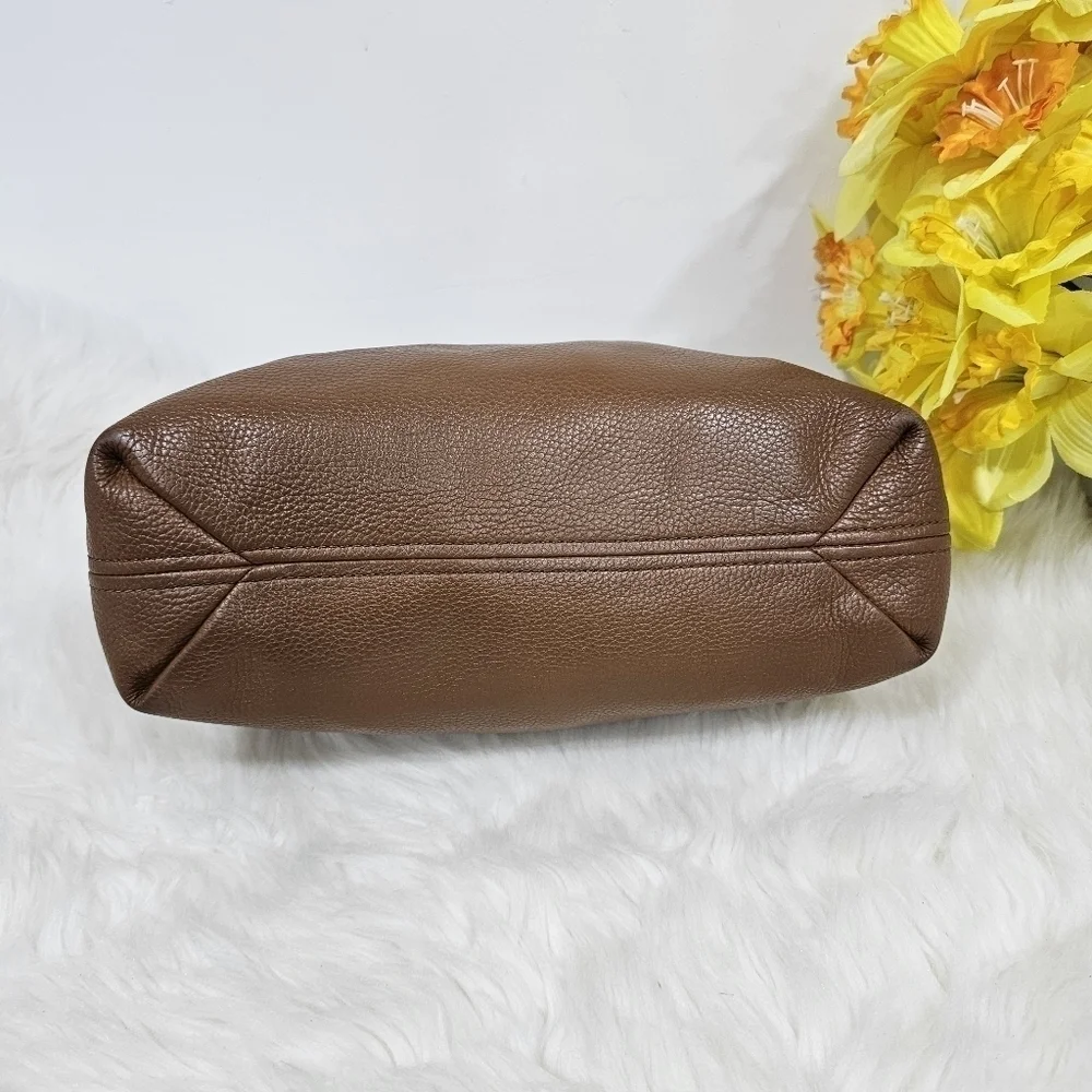 Michael Kors jet set large shoulder brown leather bag